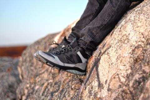 burton-black-boot-outdoor-3_large